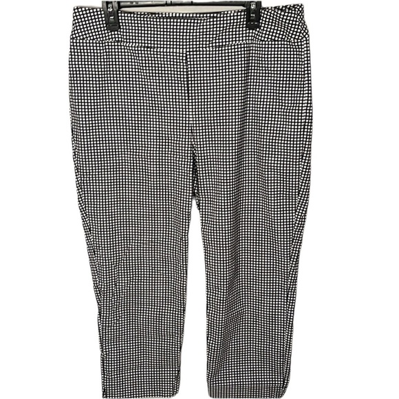 Chico’s Pants Stretch Cropped - Picture 1 of 14